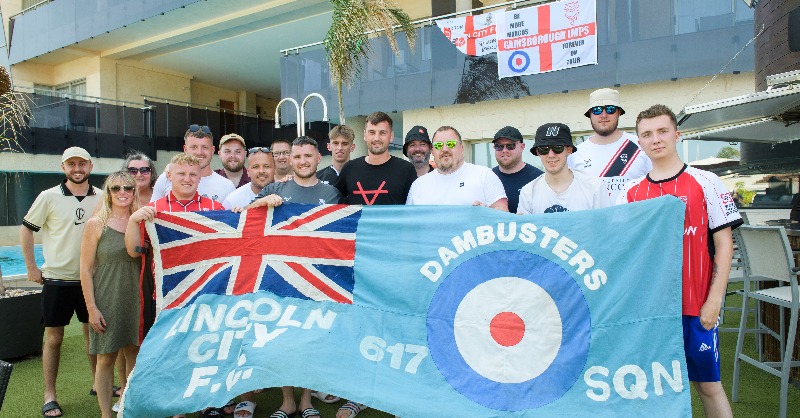 💪 Thank you to the members of @lcfc617squadron who have joined us ahead of today's friendly against Preston North End! Skipper Paudie O'Connor stopped by to say thank you!