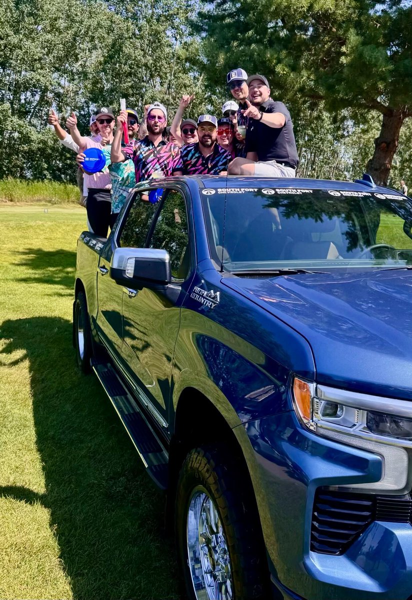 SouthFortChev's tweet photo. The #ESTClassic with the @yegsportstalk crew was epic! For anyone who entered our contest, the winner will be announced tomorrow morning on The Nielsen Show. https://t.co/djFhSRzoJI