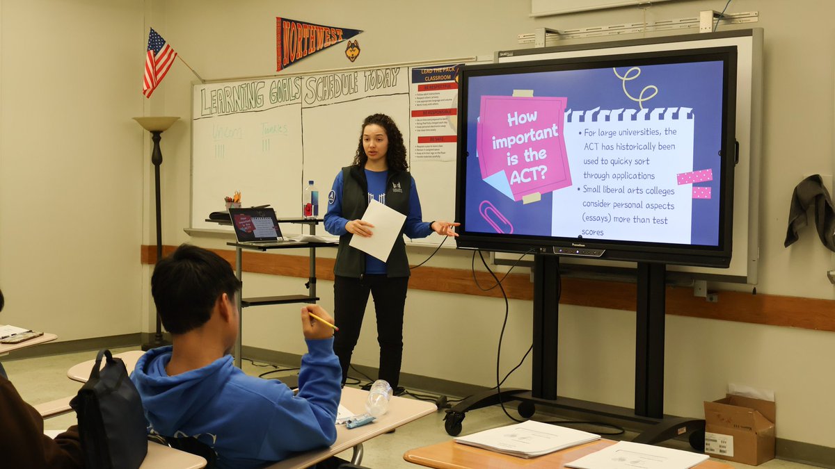 #DYK that as an <a href="/AmeriCorps/">AmeriCorps</a> member, you can help students succeed in school, attend college &amp; achieve their dreams? Check out education focused #AmeriCorps programs in Nebraska like <a href="/partner4kids/">Partnership 4 Kids</a>, <a href="/CollPossibleOMA/">College Possible Omaha</a>, &amp; RISE at serve.nebraska.gov/programs to get started!