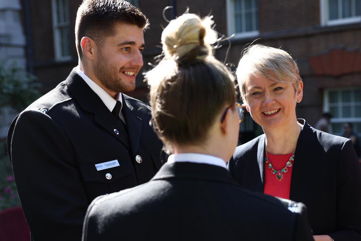 Yvette Cooper tweet media