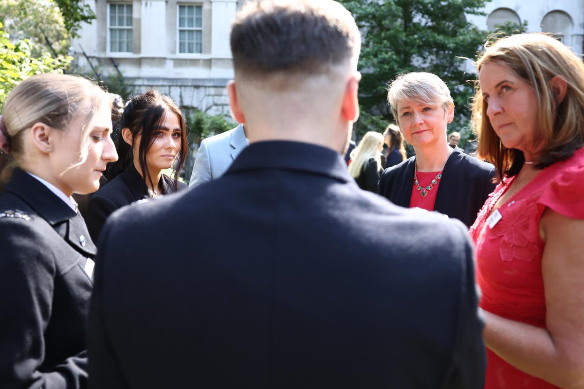 Yvette Cooper tweet media