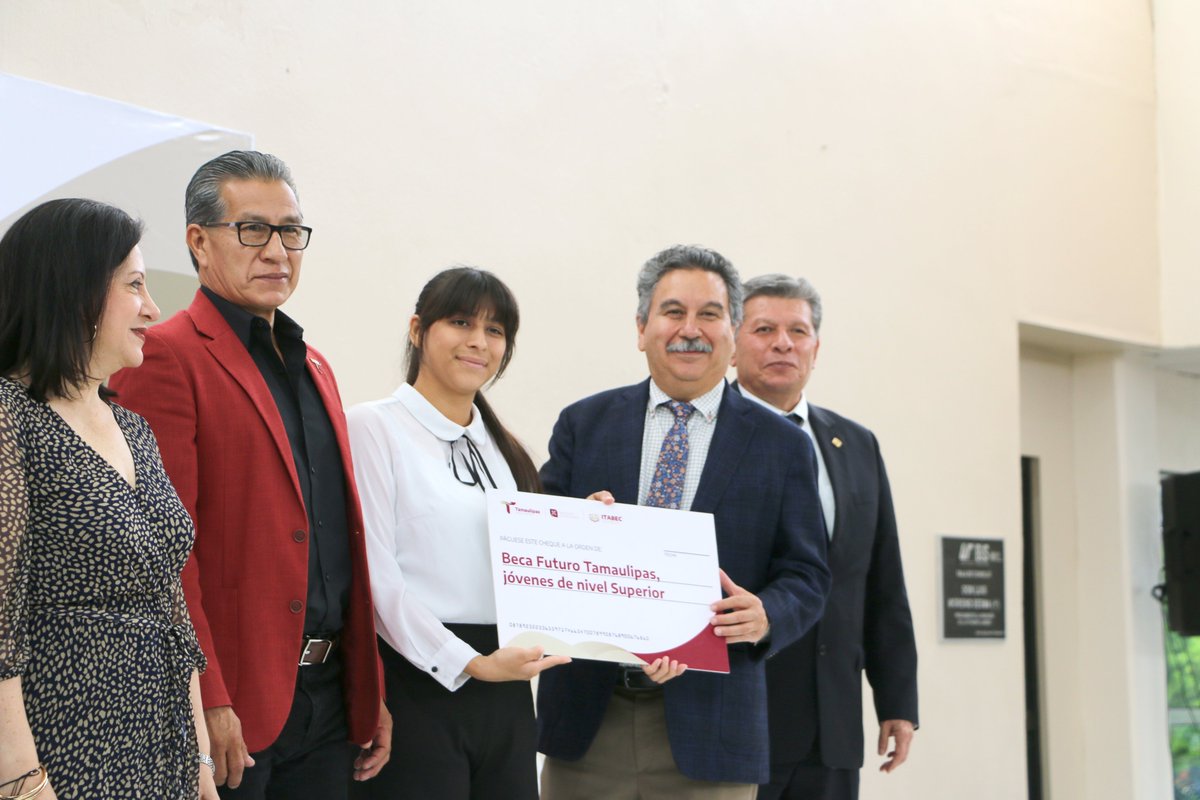 atcnld's tweet photo. Agradecemos al rector de la Universidad Tecnológica de Nuevo Laredo, Ing. José Antonio Tovar Lara su invitación a un evento tan significativo; la entrega de "Becas Futuro Tamaulipas Nivel Superior". #ATC #NLD #educacion https://t.co/t85NoRV4JN