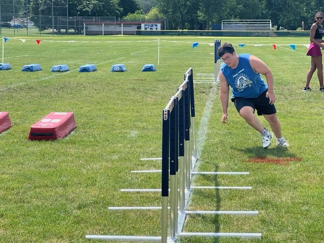 The_Coach_Hart's tweet photo. Thank you @WABlackhawkFB for another excellent day of BBB! Love being able to get together with the hardest working position on the field to have some fun and compete! https://t.co/U7DReFFgD0