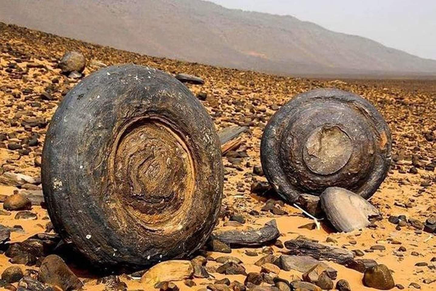 ᑕOՏᗰIᑕ ᗰᗴՏՏᗴᑎᘜᗴᖇ ≈ 𝕃𝕦𝕚𝕤 𝔸𝕝𝕗𝕣𝕖𝕕𝕠⁷ ∞∃⊍ on X: "THE VALLEY OF THE PLANETS One of the natural wonders of the world, known as Kawakeb. Located in the Wan Tikofi valley of Libyan