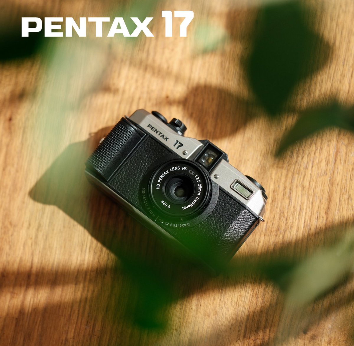 新製品発売] フィルムコンパクトカメラ「PENTAX 17」を本日発売いたし