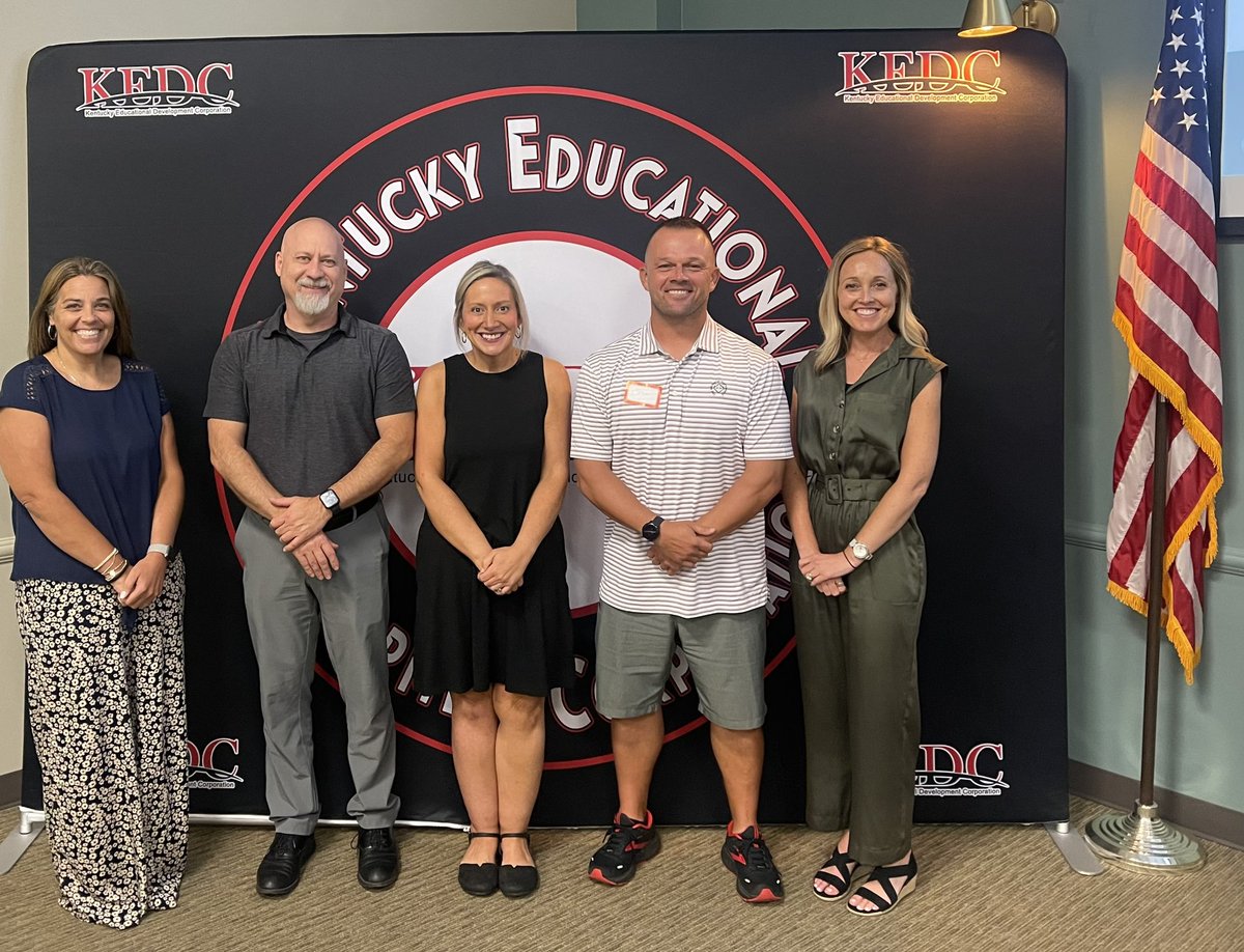 edix4407's tweet photo. Incredible opportunity to learn and participate with @P3KyKDE and some of LC’s finest!  @lawrenceky_cao @mrsbrownlouisa @wrendilee @KristySammons https://t.co/BHOYRZp8xs