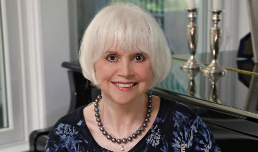 #LindaRonstadt's upcoming 78th birthday-July 15th-has been declared "Linda Ronstadt Day" in San Francisco. The city will recognize Ronstadt for her philanthropy, artistry and her decision to call San Francisco home for the past 3 decades."  Info here: tinyurl.com/f8pxmxbw