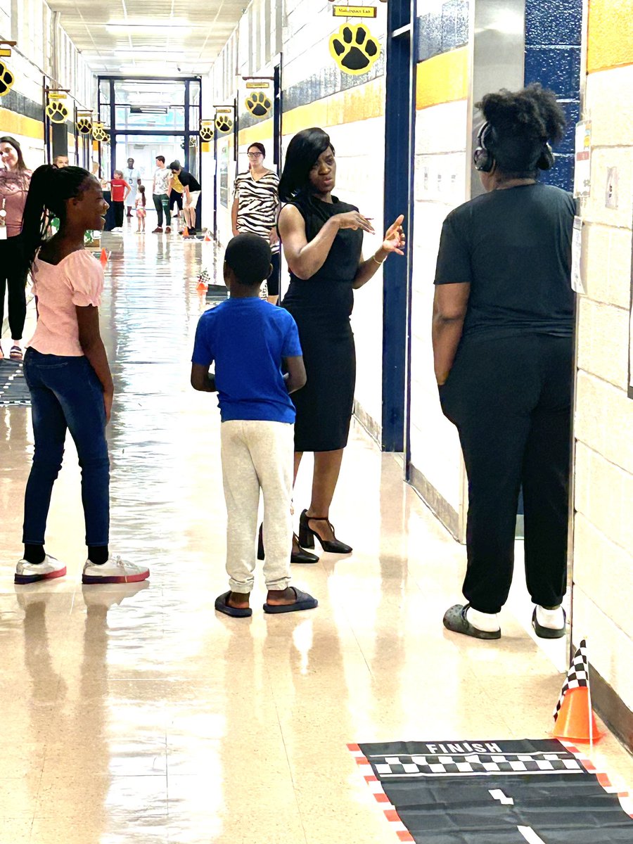 Reader’s Relay Open House was amazing at J W Seabrook ! We even had 7 more students enroll! Picture booth,games, bulletin board competition  that families decided the winner in and an  amazing team of educators!