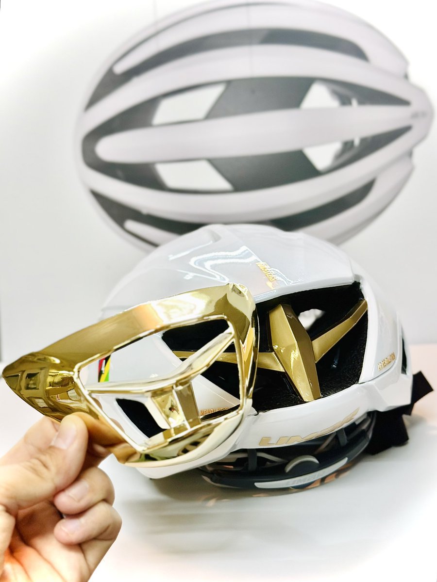 ManyS_cycle's tweet photo. ／
LIMARカヴェンデッシュモデル入荷‼︎
＼

後ろのGOLDエアロパーツ外してもGOLD👑

ご予約いただいてた方、大変お待たせしました。本日より順次出荷して参ります🙇 https://t.co/Li0Nj9eBJq