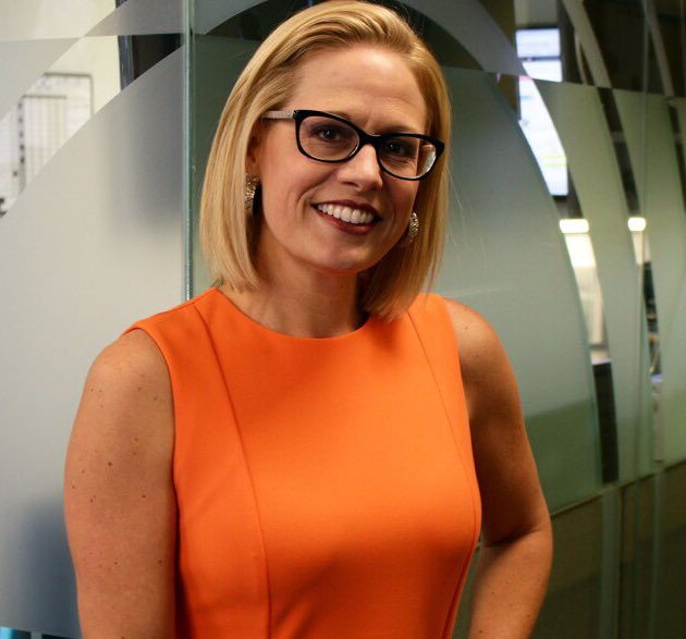 okayheyjay's tweet image. “I would never betray or abandon Biden”

Me 7 seconds into the first debate: