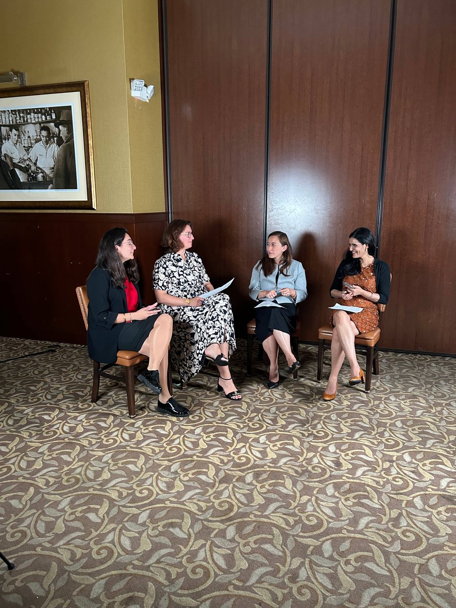 GUOncologyNow's tweet photo. 👀 Stay tuned for our upcoming roundtable featuring @AlbigesL, @TiansterZhang, @BariShahlaMD, and @ReneeSaliby at #KCRS24. https://t.co/rbP5v3rHC5