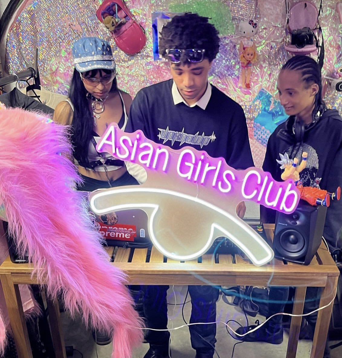 André Branney tweet media