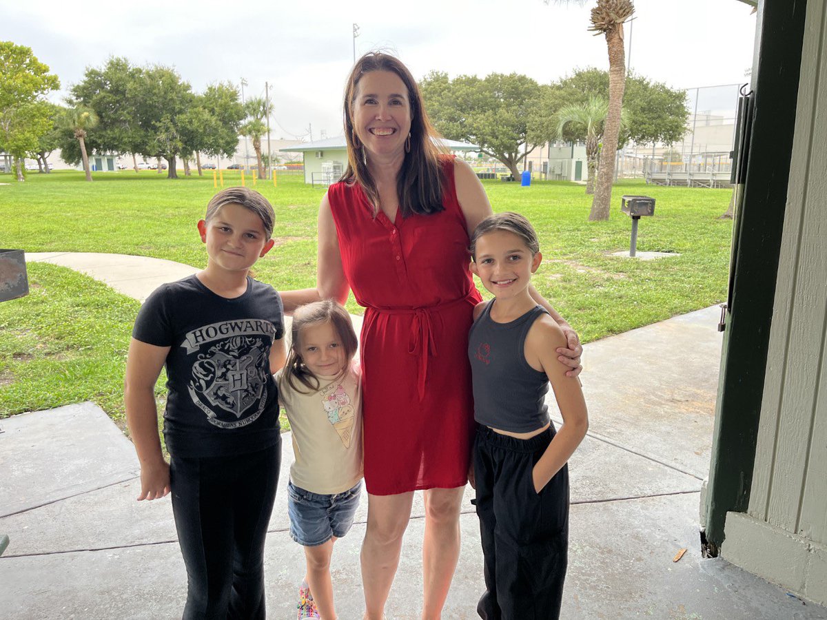 Palm Bay Elementary tweet media