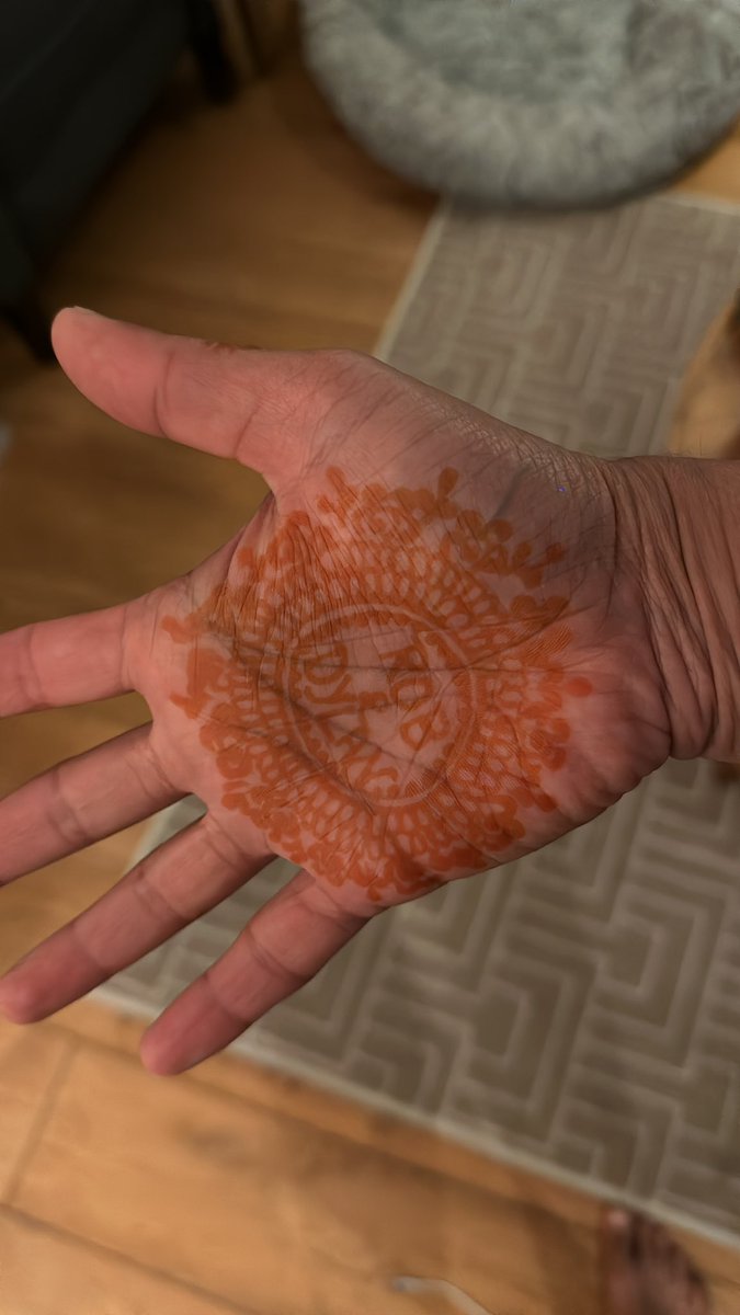 Dylan / દિલન tweet media