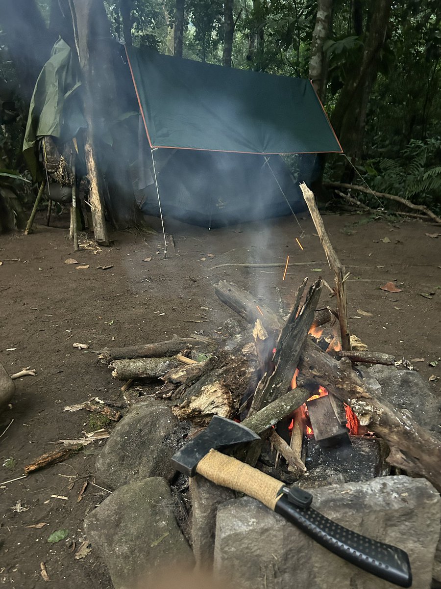 nmottati's tweet photo. #bushcraft #acampamento #camping #mottanomatto https://t.co/2saHTi5Cp2