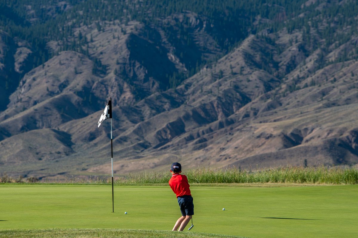 Hang in there! We're almost to the weekend!

⛳: <a href="/tobianogolf/">Tobiano Golf</a>
📸: <a href="/mary/">mary</a>.locations