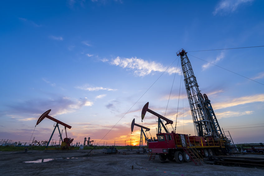 RitterForest's tweet photo. Explore renting vs. buying mats for oil and gas drilling, considering project duration, costs, and operational needs.
https://t.co/dJmykV3bgh https://t.co/aQwwUx7nap