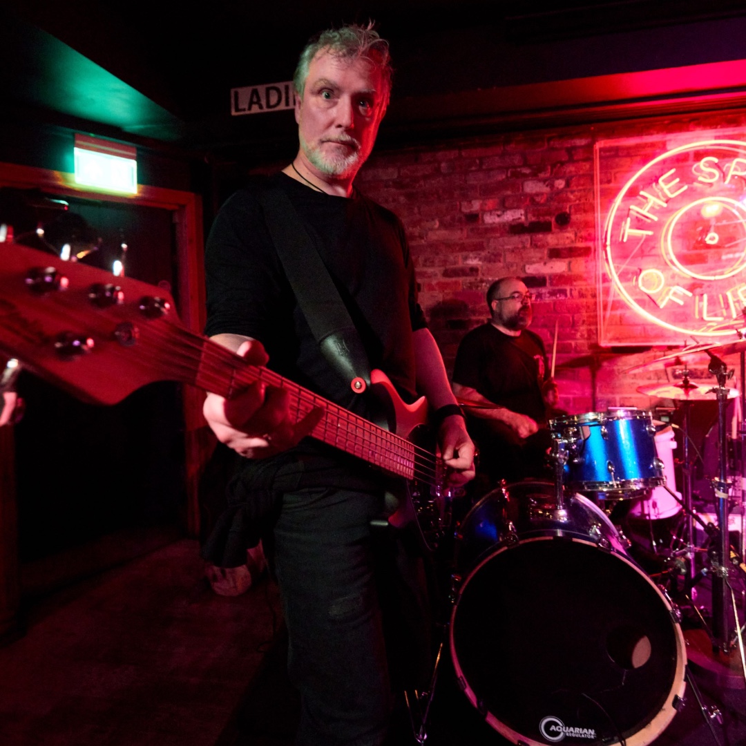 Gig Scenes (@gigscenes) on Twitter photo Torpedeos performing at the Spice of Life in Soho, London.
all photos can be seen on <a href="/Cupchairs/">Cupchairs.com</a>
.
.
.
.
#TheTorpedoes #SpiceOfLife #SohoLondon #LiveMusic #MusicScene #LondonGigs #BandPerformance #MusicVenue #GigLife #Cupchairs @torpedoes_band_uk Torpedeos performing at the Spice of Life in Soho, London.
all photos can be seen on <a href="/Cupchairs/">Cupchairs.com</a>
.
.
.
.
#TheTorpedoes #SpiceOfLife #SohoLondon #LiveMusic #MusicScene #LondonGigs #BandPerformance #MusicVenue #GigLife #Cupchairs @torpedoes_band_uk