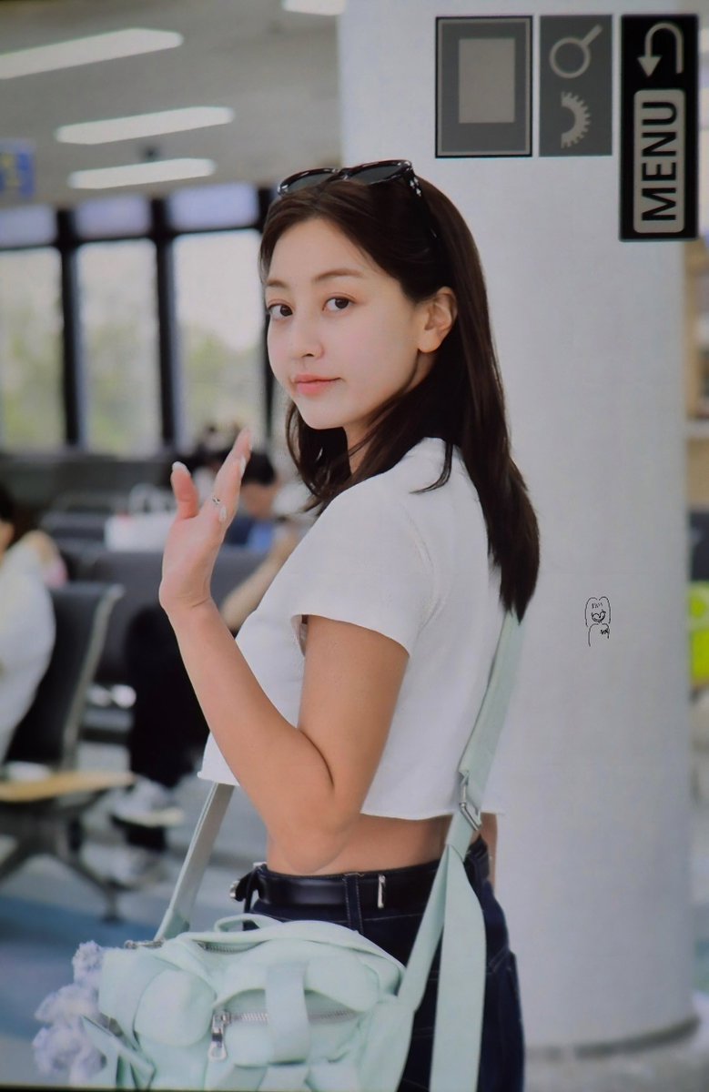 240712 프리뷰

' 🛩🛫 '

#TWICE #트와이스 #トゥワイス #지효 #JIHYO #ジヒョ
