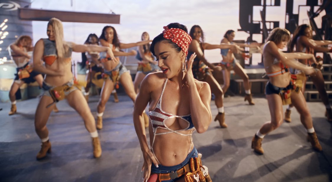 tracklist's tweet image. "Woman's World" - Katy Perry
(2024)