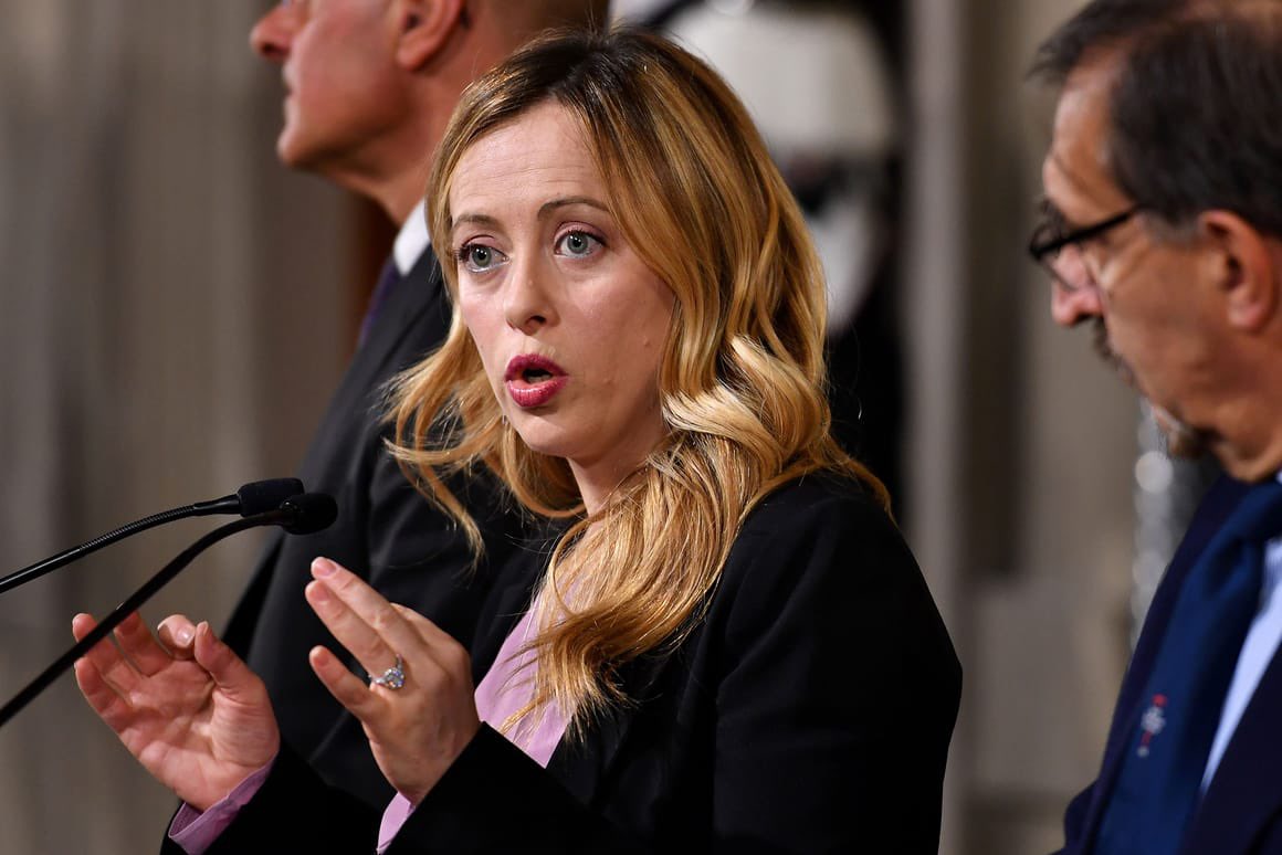 [爆卦] 義大利宣布2025年起學校禁用智慧手機