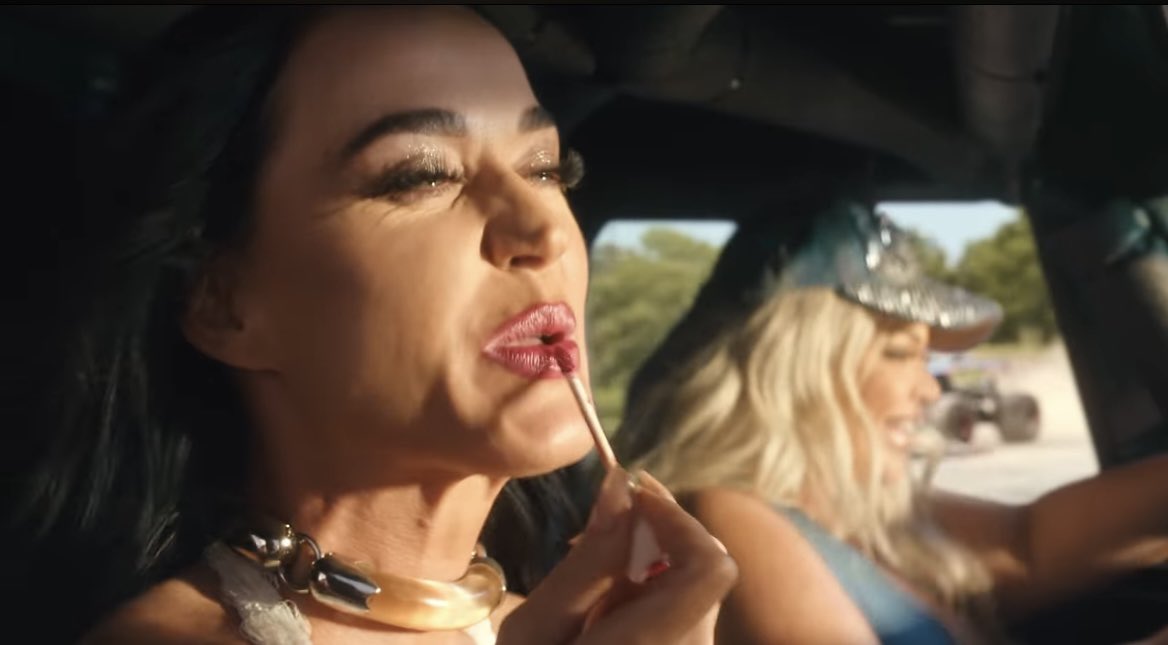 PopCentral tweet media