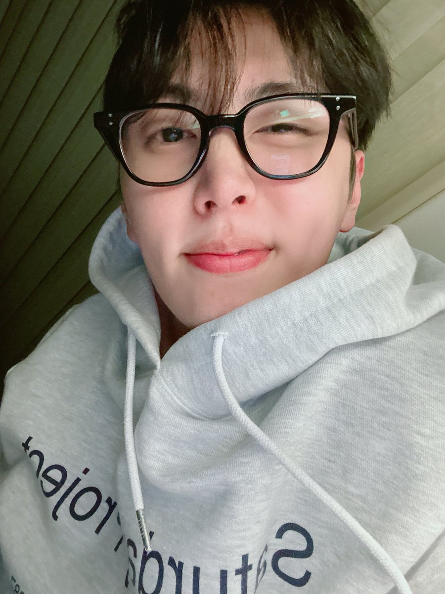 백구 tweet media