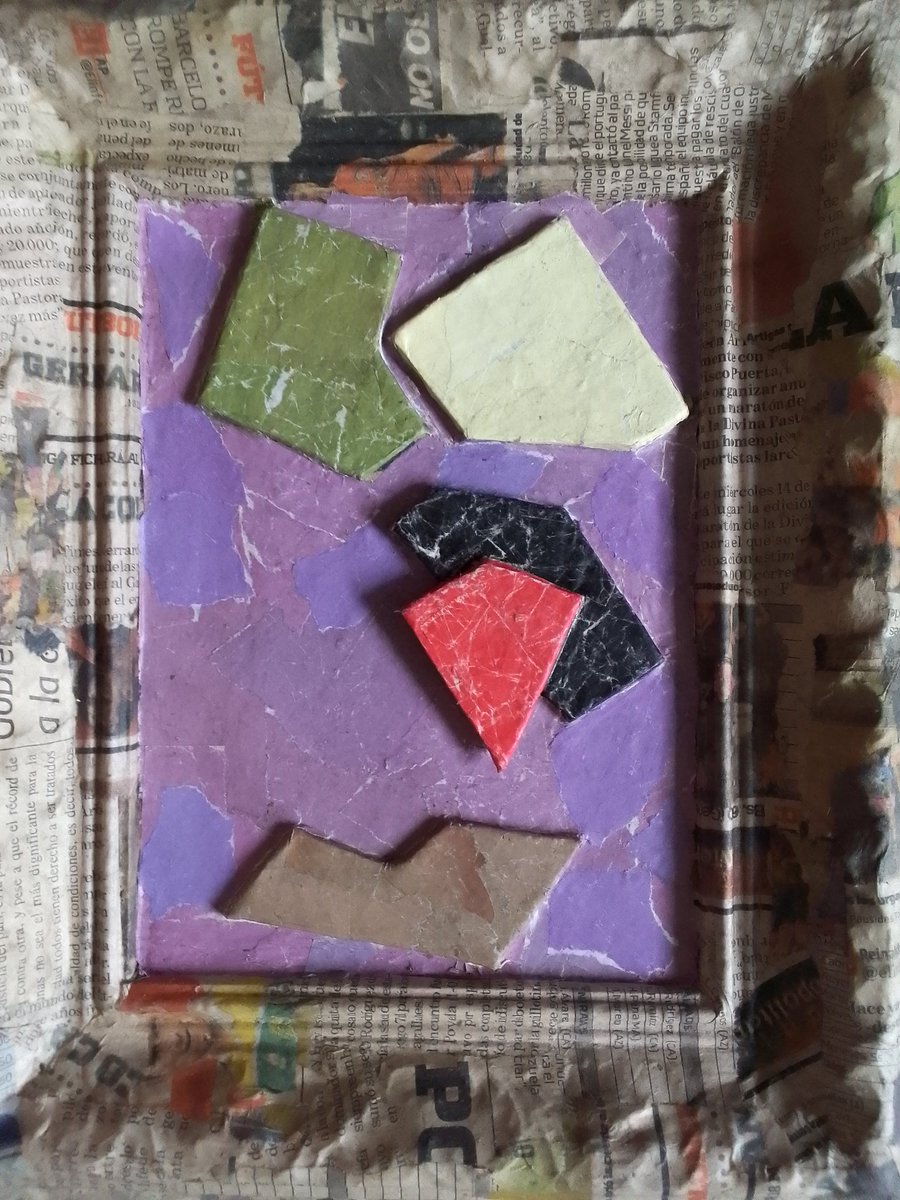 A la sombra de las horas. Collage sobre chapa. Año 2024. Esto forma parte de lo más reciente que estoy creando, obras basadas en volumen y textura.
