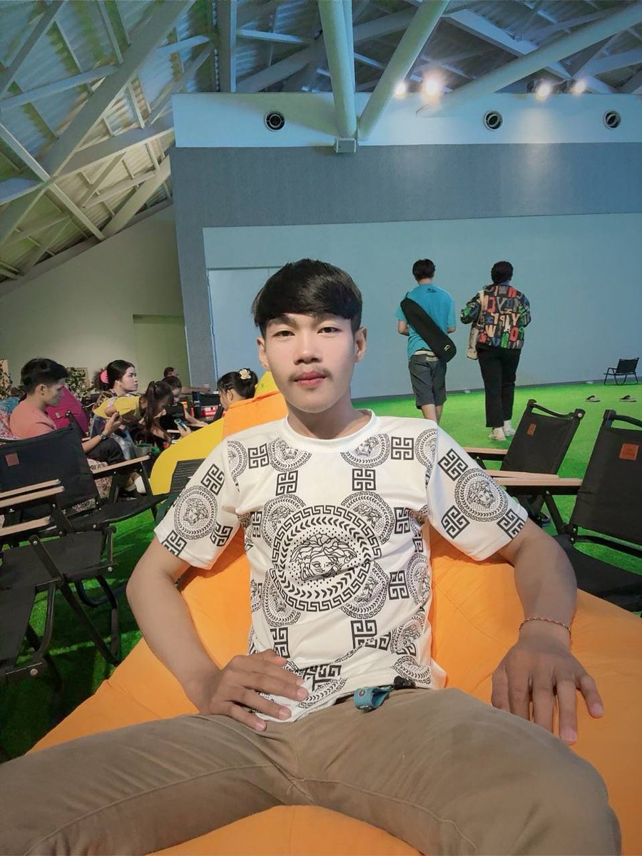 Rayuth1999's tweet photo. ជួបគ្នានៅបាត់ដំបងថ្ងៃហ្នឹង$$$
Telegram @broyuth https://t.co/bCTgXMYzMy