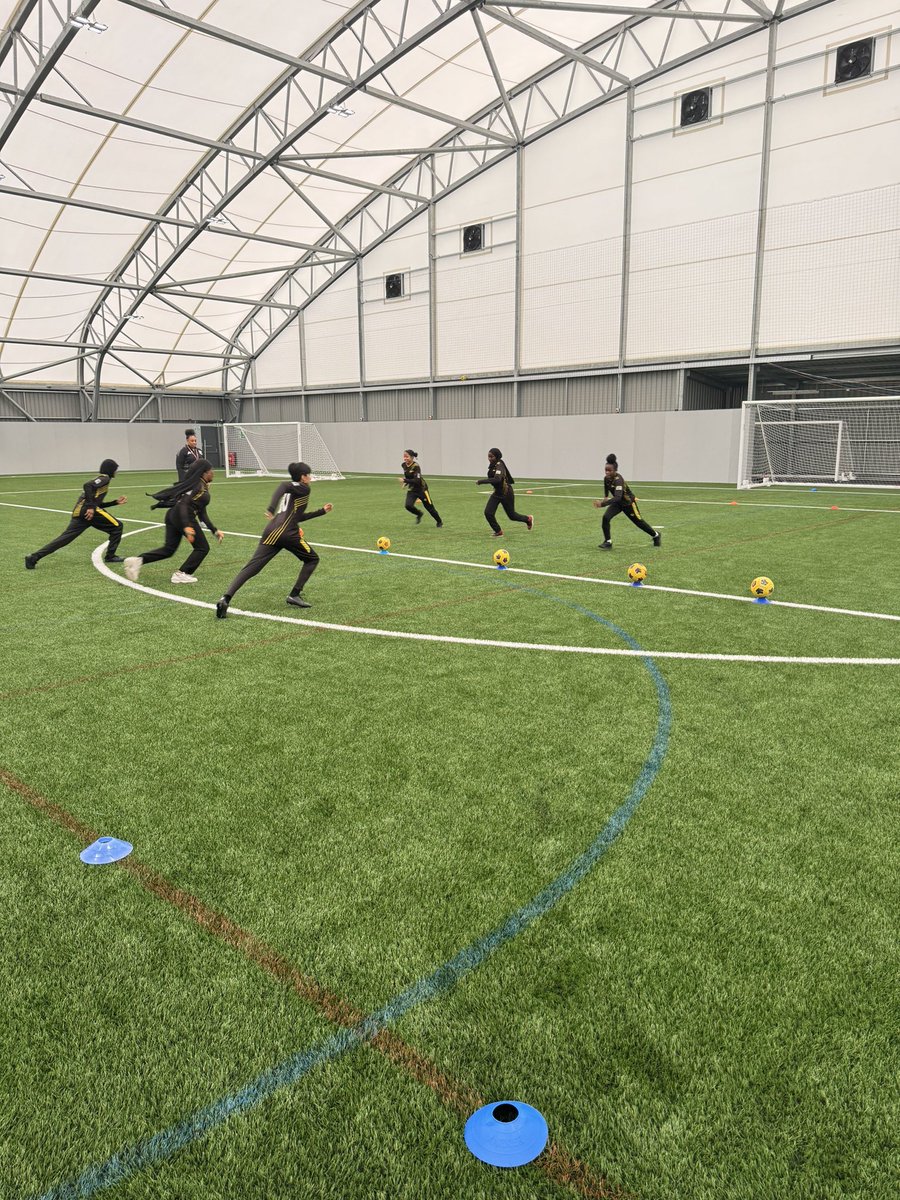 Holyhead PE tweet media