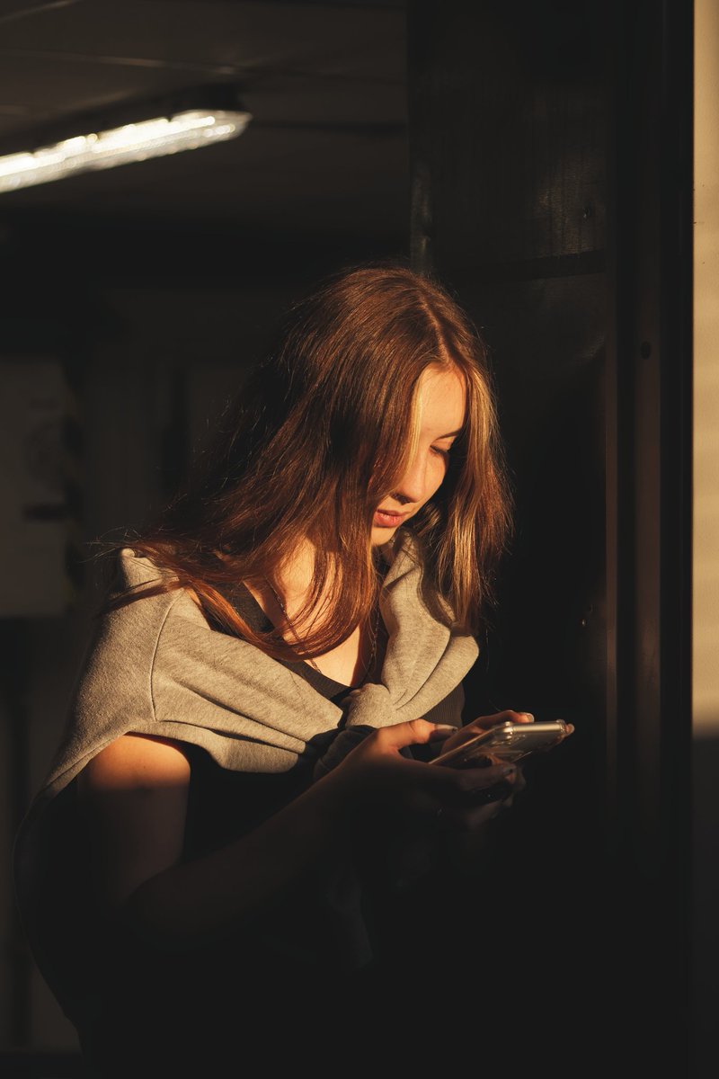 Senua_s's tweet photo. This girl has provided me with a new perspective on the photography. 📸

I long to learn how to truly express my emotions... now possess a photography  and the most vivid memories you have given me. https://t.co/d2gzchzduO