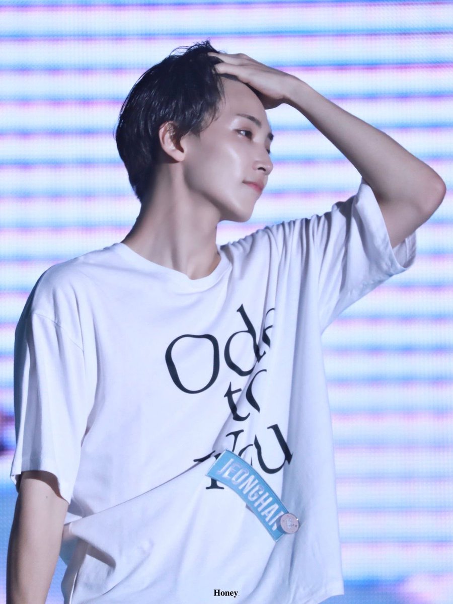 𝑿𝒖 tweet media