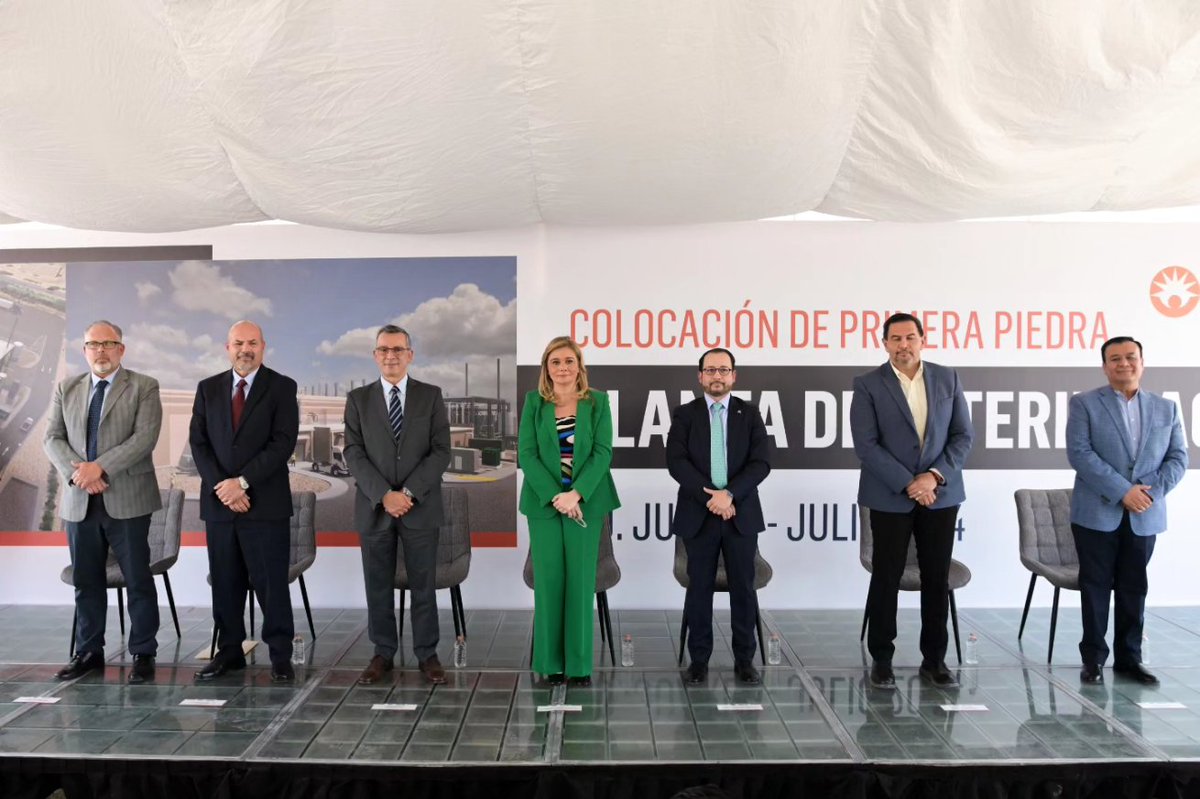 Hoy colocamos la primera piedra de la nueva planta de esterilización de la empresa <a href="/BDandCo/">BD</a>.

La obra contará con una inversión cercana a los 80 millones de dólares, será la tercer planta en el estado, esto quiere decir que la confianza en Chihuahua para invertir ha crecido y se