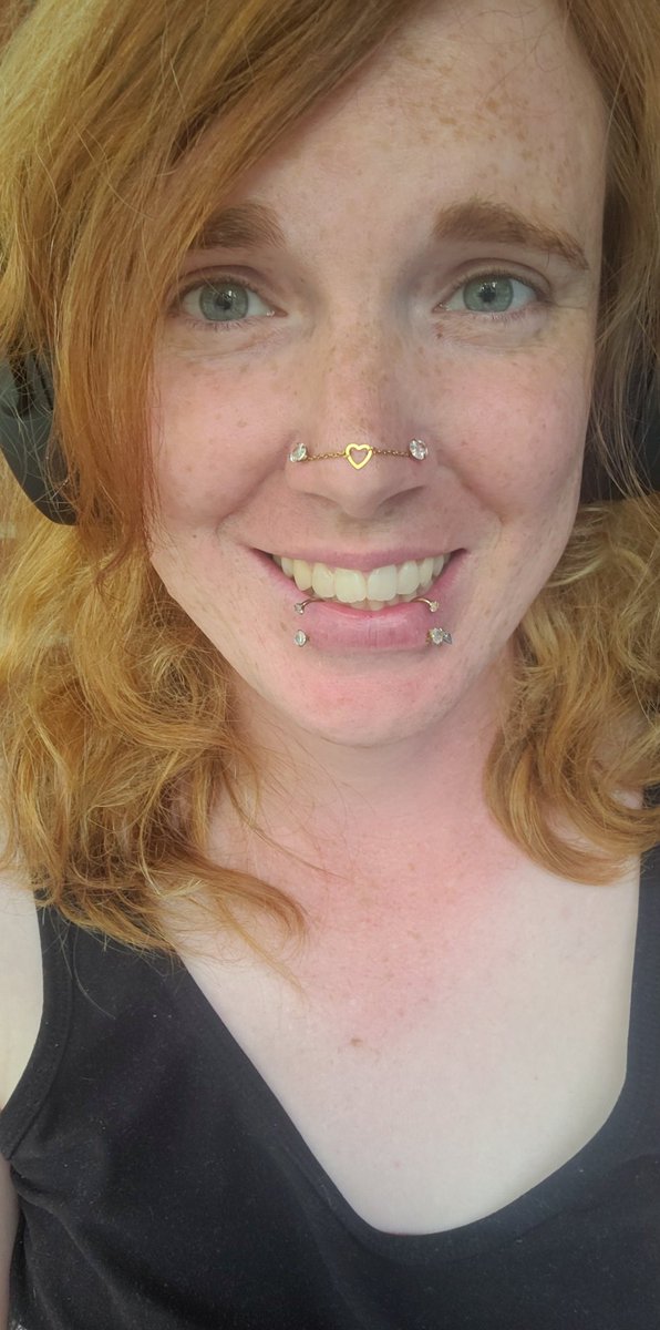 NarraForetold's tweet photo. I think I am passing! Strangers stare a lot and hit on me. Cars honk when I am out walking like dufuck?! https://t.co/whEaXjTQaz