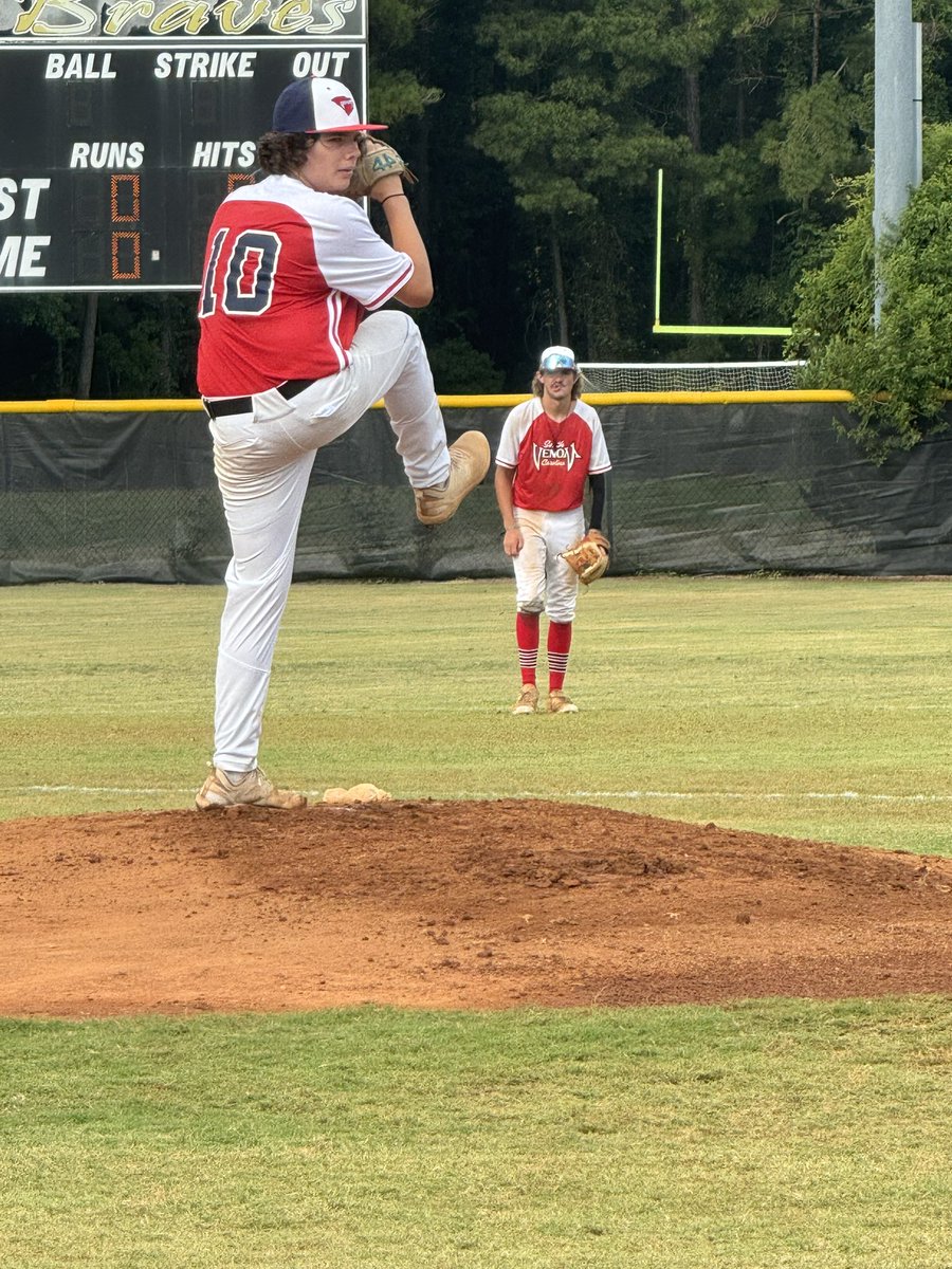 AdamKlein396687's tweet photo. Landon Klein LHP 2027 Complete game no hitter @JacobSimmons07 @STJSHARKSBSBALL @OTZ_Sports https://t.co/NjEGt5MPBG