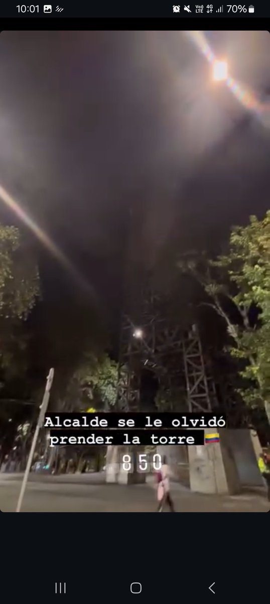 Yess_CA1's tweet photo. @sdussan Lo que uno se encuentra... #Manizales https://t.co/RdaaE5RSEB