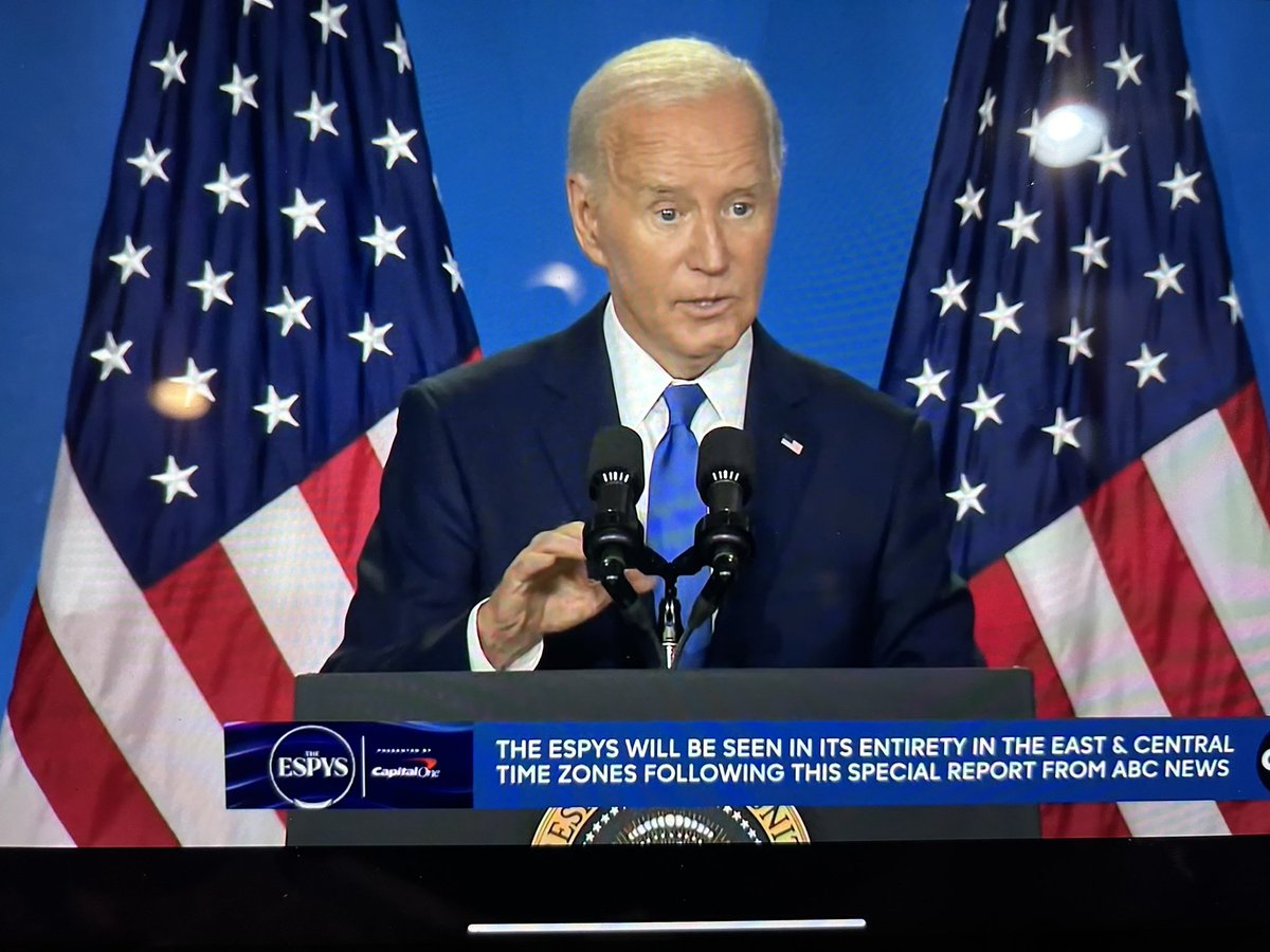 Andrew Marchand tweet media