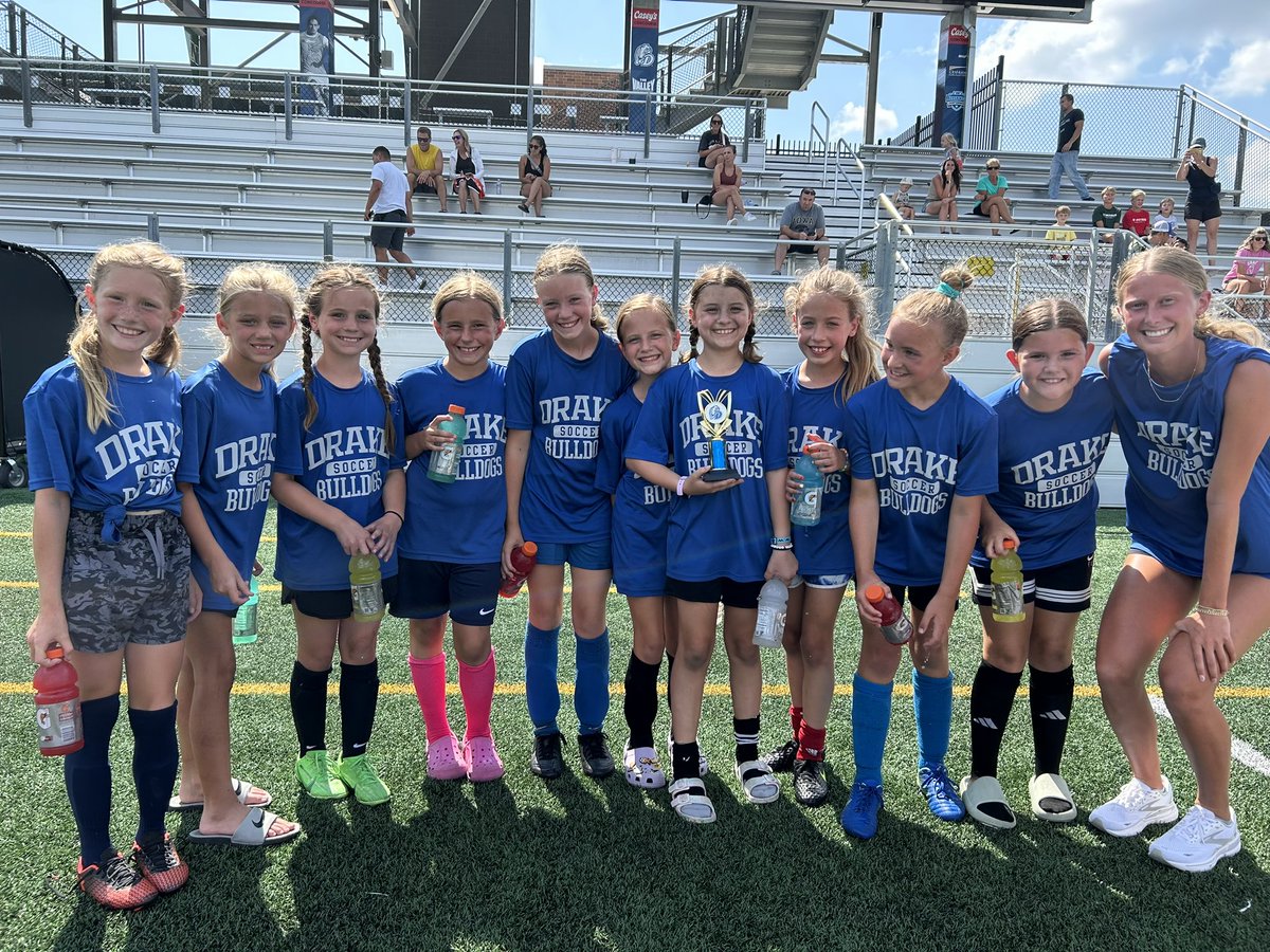 BulldogSocCamps's tweet photo. Washington Spirit captured our Senior NWSL trophy in a pk shootout led by Coach Mads, while the Portland Thorns and Coach Avery upset some teams in the playoffs to get the title of Junior NWSL Champions 🏆 https://t.co/xJ880jZVlS