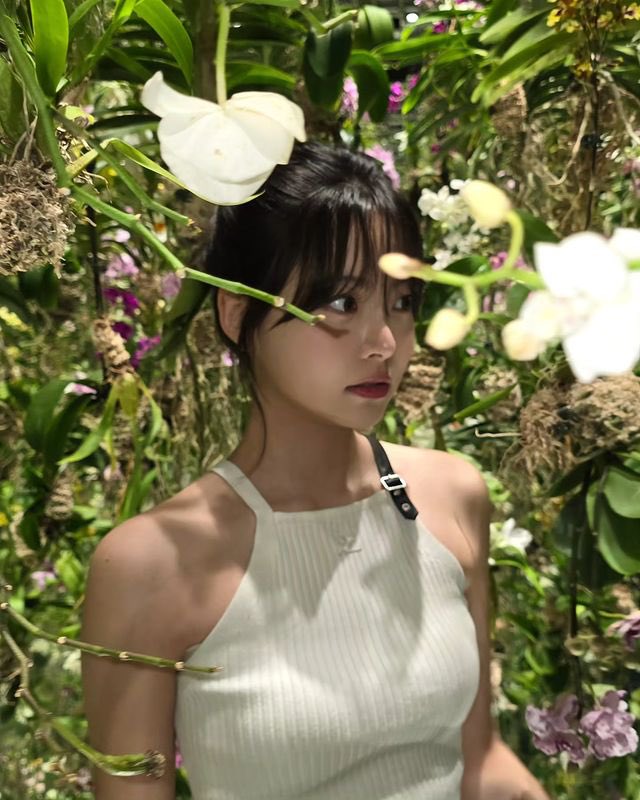 like mother like daughter 🥹