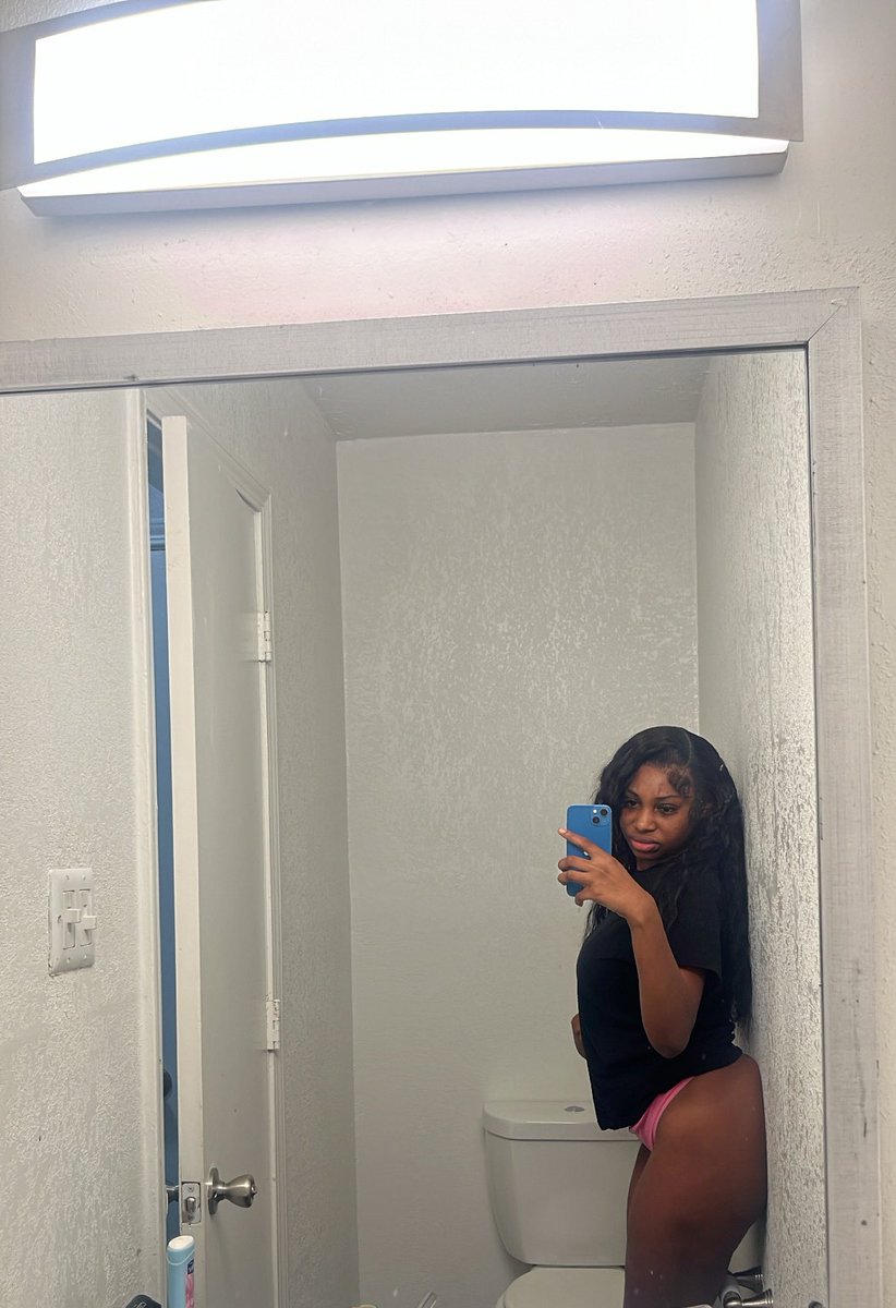 daabratzdoll's tweet photo. Still got it 🥰 https://t.co/YVS4j0bojO