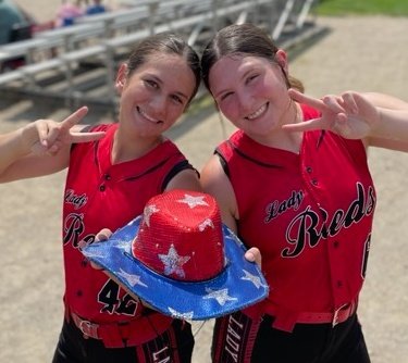 👀Double Trouble! <a href="/peytonlevine42/">Peyton Levine</a> &amp; <a href="/hannah_halbesma/">Hannah Halbesma</a> w/💣 in game 2! Team goes 2-0 for the day, blowing up w/a +26 run differential. 🤯 In for the night but back at it Fri 7/12 <a href="/11am/">11 am in morning</a> (Moline Sports Complex 4373 12th St, Wayland, MI 49348) ❤️🥎