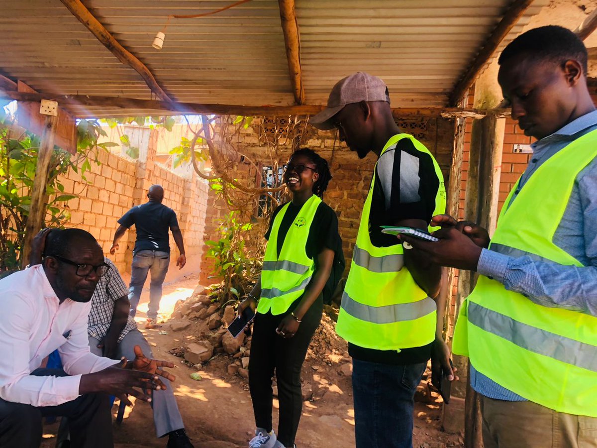 ReafUg's tweet photo. 📌Community leaders play a crucial role in preventing #HIV/AIDS. 

Their influence, trust, and advocacy can drive awareness, promote testing, and support prevention efforts, creating healthier communities.✊️

#HIVPrevention #CommunityLeadership #EndAIDS2030Ug

#CR18 @KCCAUG https://t.co/SOPpjwu10R