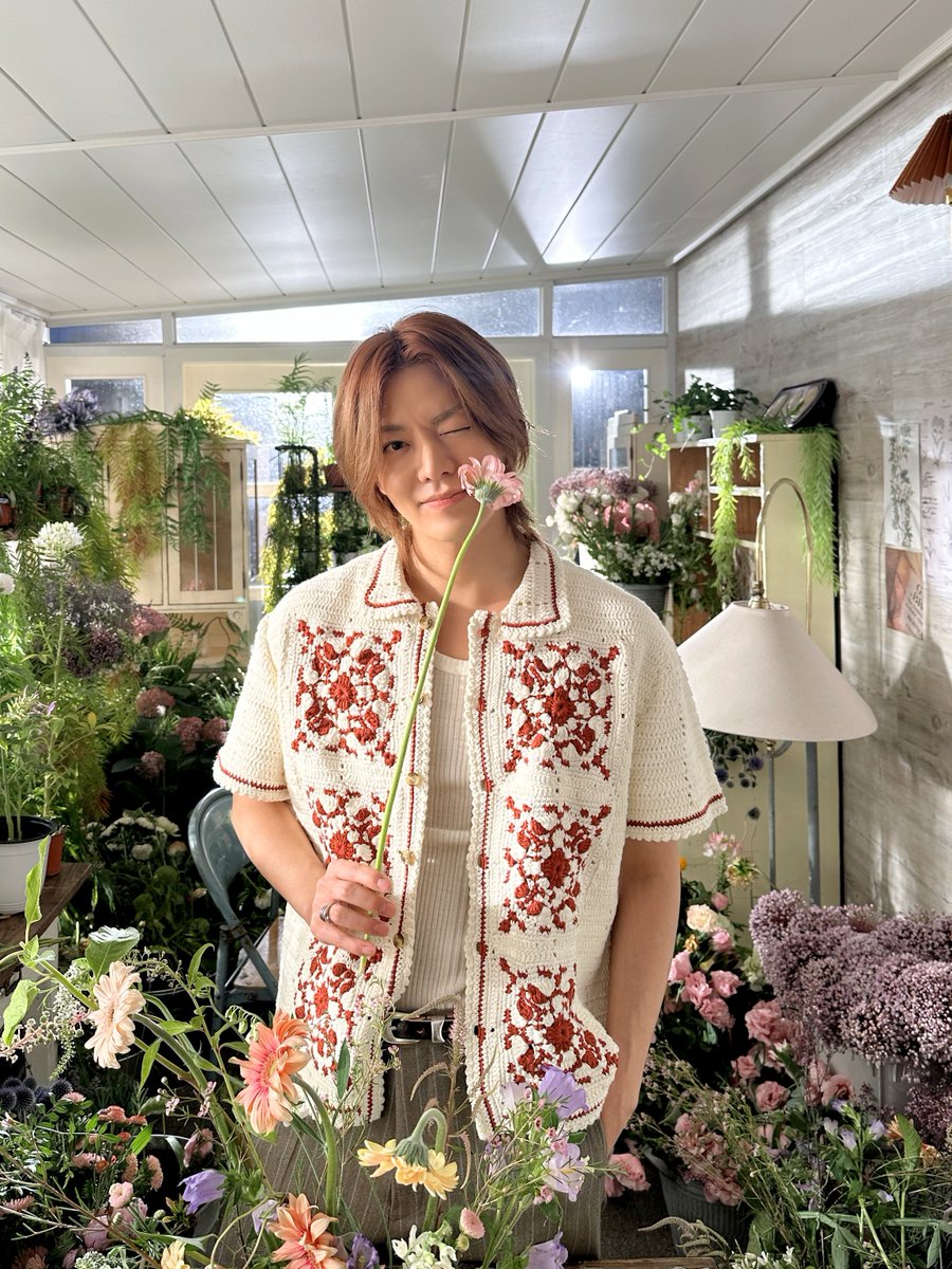 NCTsmtown_127's tweet photo. 📸TRACK VIDEO BEHIND PHOTO💐🥂
#YUTA 

#NCT127 #WALK #NCT127_WALK #삐그덕
#NCT127_삐그덕 #NCT127_삐그덕_Walk 
#WalkDailyMagazine https://t.co/RiULBrlXS9