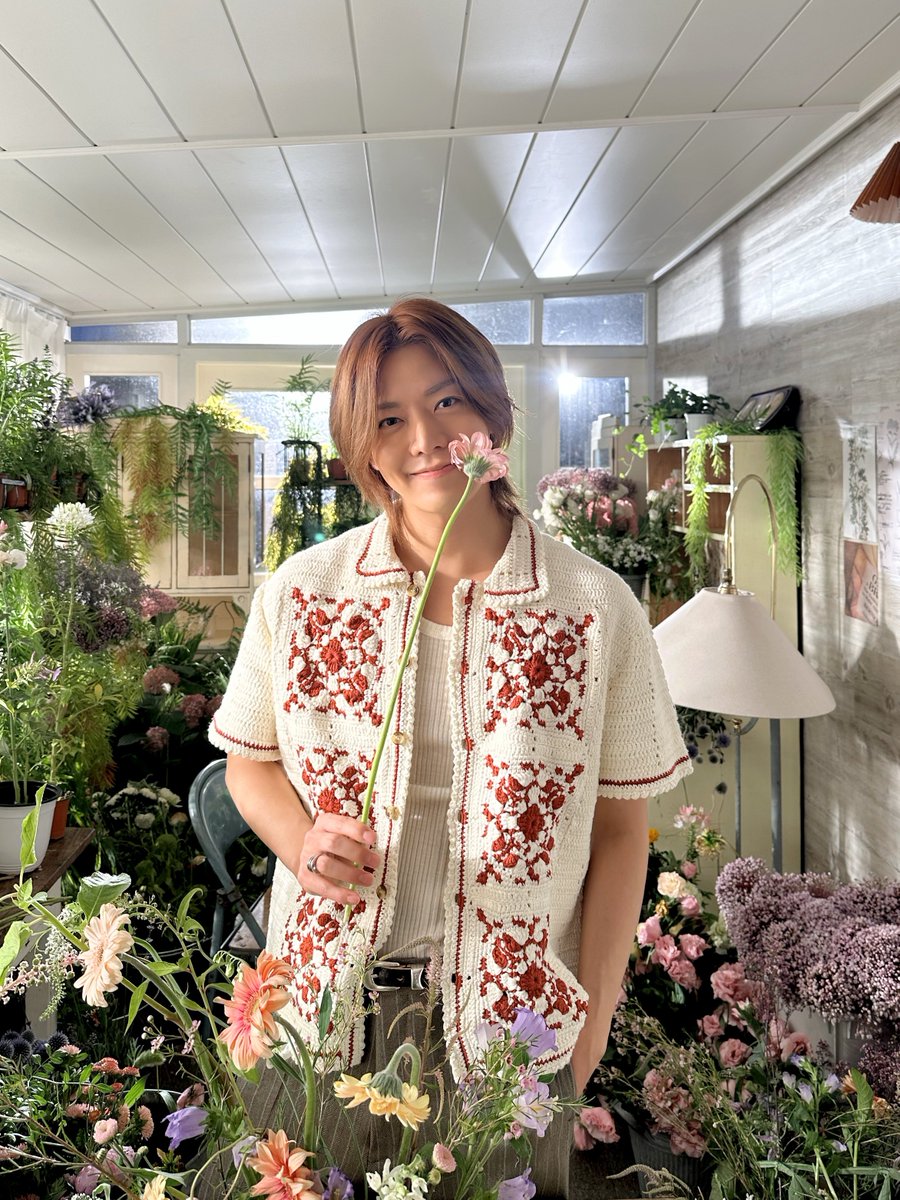 NCTsmtown_127's tweet photo. 📸TRACK VIDEO BEHIND PHOTO💐🥂
#YUTA 

#NCT127 #WALK #NCT127_WALK #삐그덕
#NCT127_삐그덕 #NCT127_삐그덕_Walk 
#WalkDailyMagazine https://t.co/RiULBrlXS9
