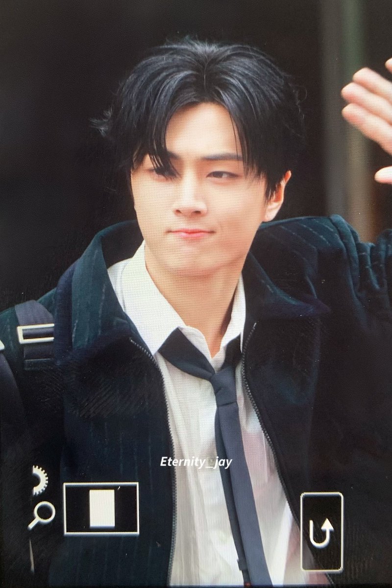 𝙀𝙩𝙚𝙧𝙣𝙞𝙩𝙮_ tweet media