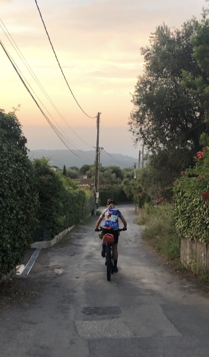 ArdvanderVorst's tweet photo. Dutch Kiwi (and cousin) Liz Davies from Ruakākā is on an epic adventure! She brought her bike from NZ to France and is now cycling from Nice to Prinsenbeek/Breda to meet her Dutch family🇳🇱
So proud of you, Liz! 🚴‍♀️ #BikeAdventure #KiwiPride #GoLiz #EuroVelo https://t.co/fYVLk2ilfc