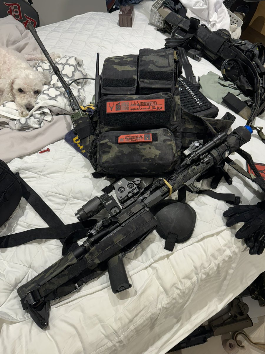 Coronavv2's tweet photo. getting ready for the con next week https://t.co/ycYVk30wIE
