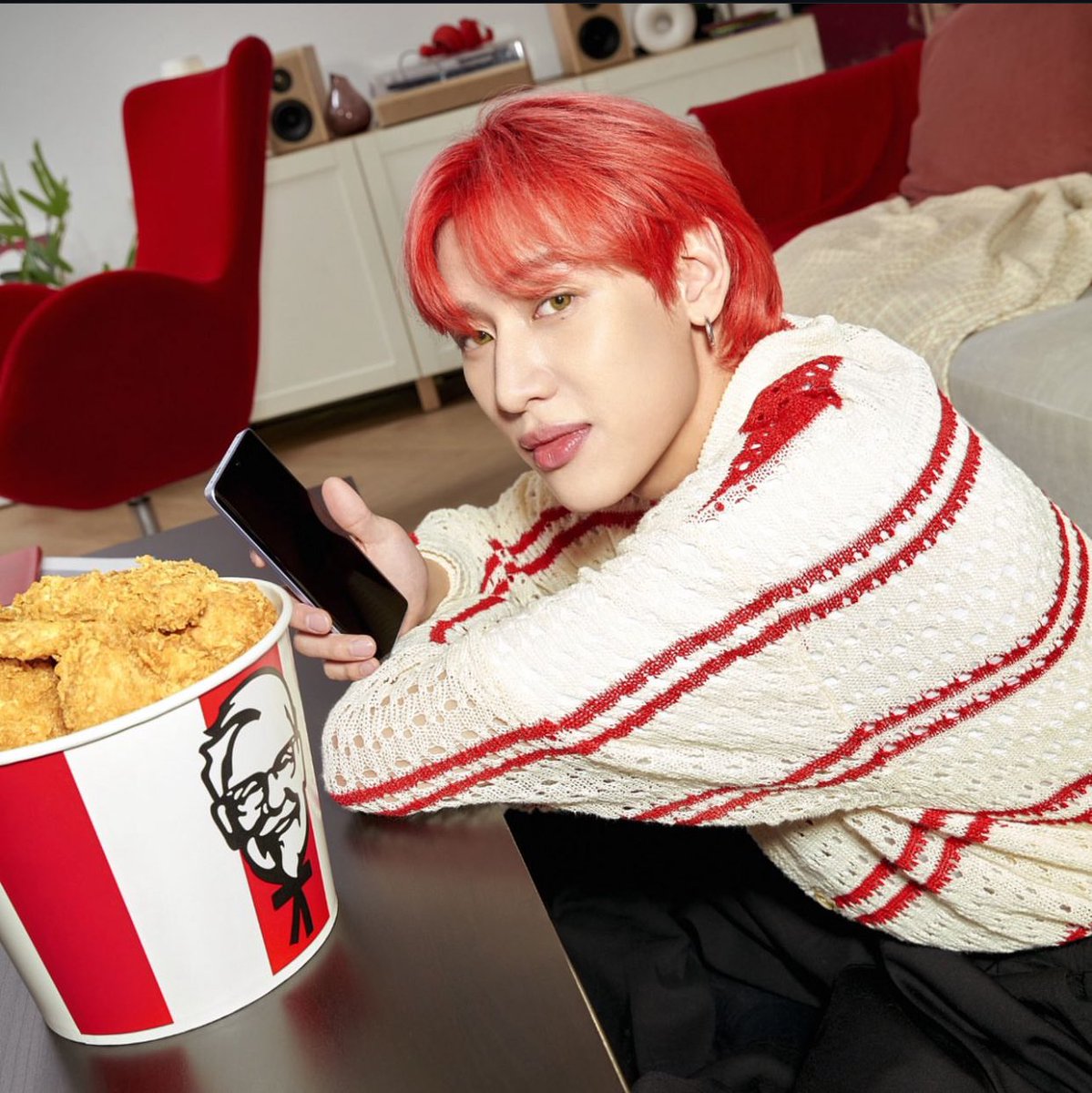 Chalermwan3's tweet photo. Lovely 🥰 
#FriendofKFCThailand 
#KFCBamBamBox 
#KFCXBamBam
 #พรีเซนเตอร์KFC 
#BamBam @BamBam1A https://t.co/m6CkyJHPLq