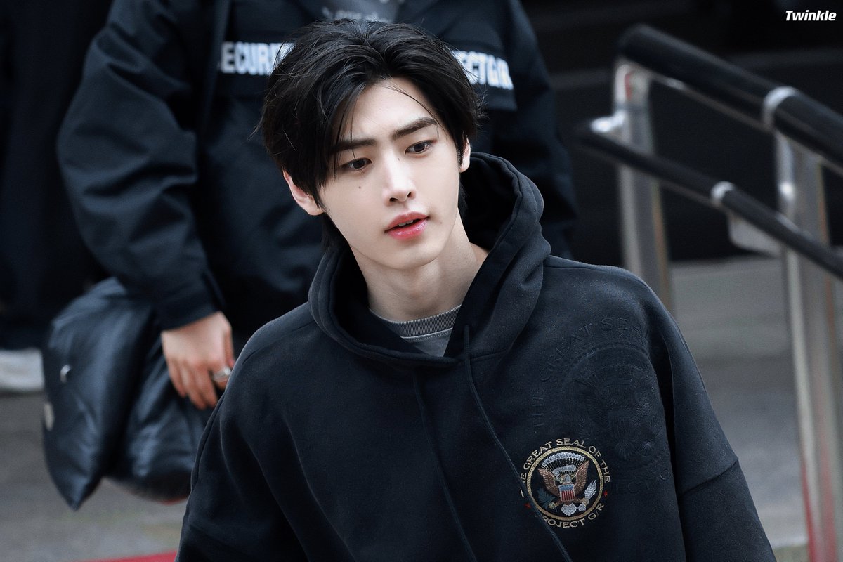 𝐓𝐰𝐢𝐧𝐤𝐥𝐞 (fan acc) tweet media