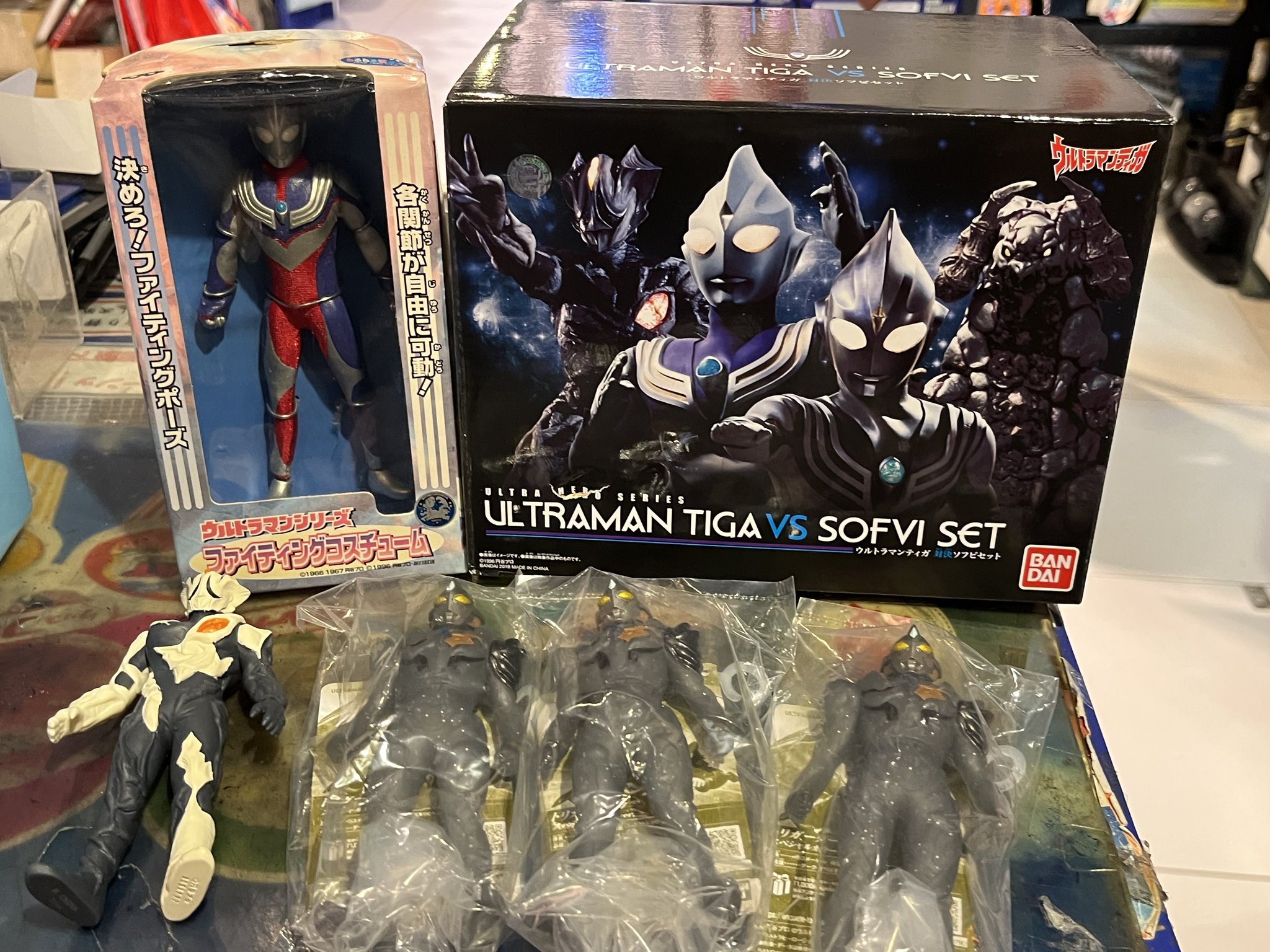 ウルトラマンティガ 中国限定 ソフビ4体セット